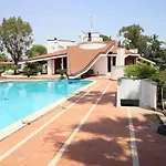 Hotel Paradise Latina