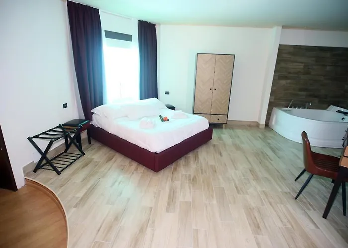 Hotel Paradise *