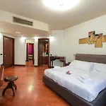 Paradise Otel *