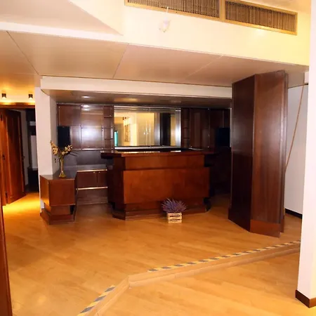 Paradise Hotel
