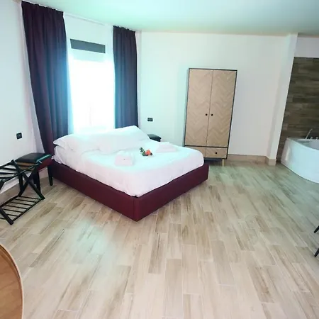 Hotel Paradise *