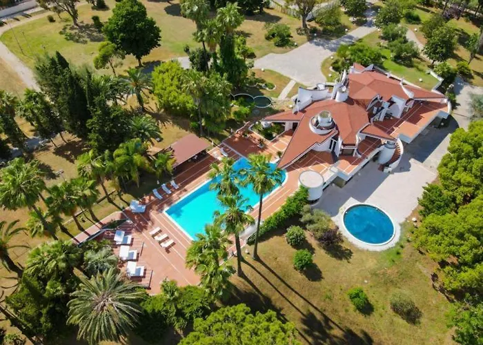 Ξενοδοχείο Paradise *